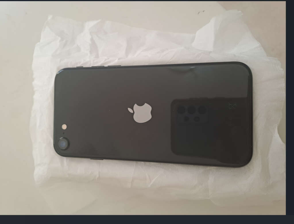 IPHONE SE 2020 EXCELLENT  CONDITION