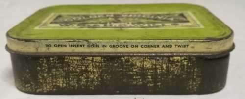 W.D.and H.O.Wills. `Golden Virginia` 2Oz. Tin