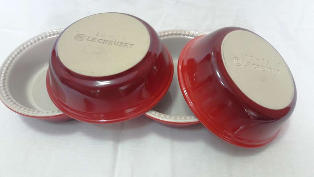 Le Creuset Pie Dishes  - 4 RED