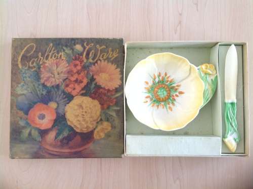 Rare Carlton Ware Carltonware Boxed Yellow Buttercup Dish & Knife!