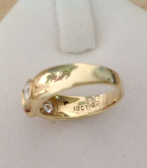 Antique inspired 18ct Gold, Genuine Diamonds 53 Points & Garnet Ring!