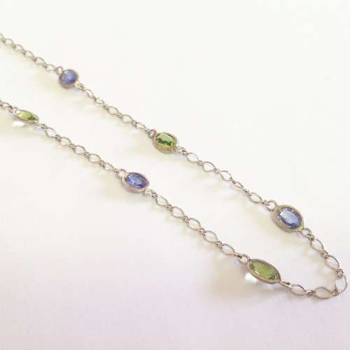 GORGEOUS VINTAGE GENUINE TANZANITE & PERIDOT SOLID STERLING SILVER NECKLACE!