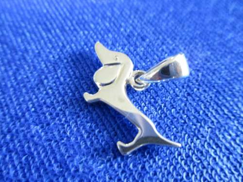 ADORABLE STERLING SILVER HANDMADE DACHSUND CHARM / PENDANT!