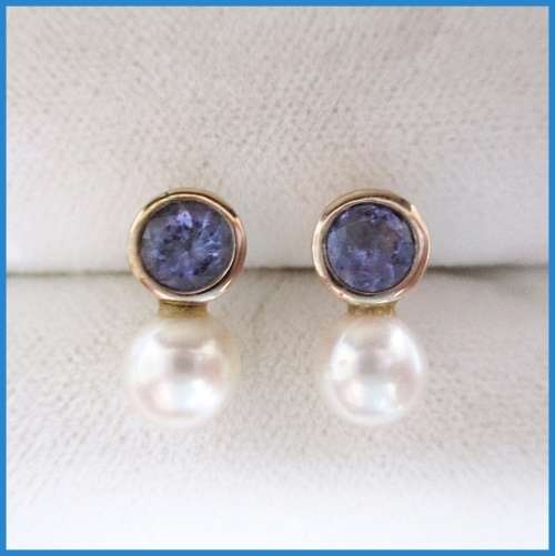 SOLID 9 CARAT GOLD GENUINE SEAWATER AKOYA OYSTER PEARL and TANZANITE STUD EARRINGS 9CT!