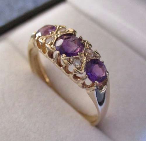 Vintage Hallmarked Solid 9ct Gold and Diamond and Amethyst Ring!