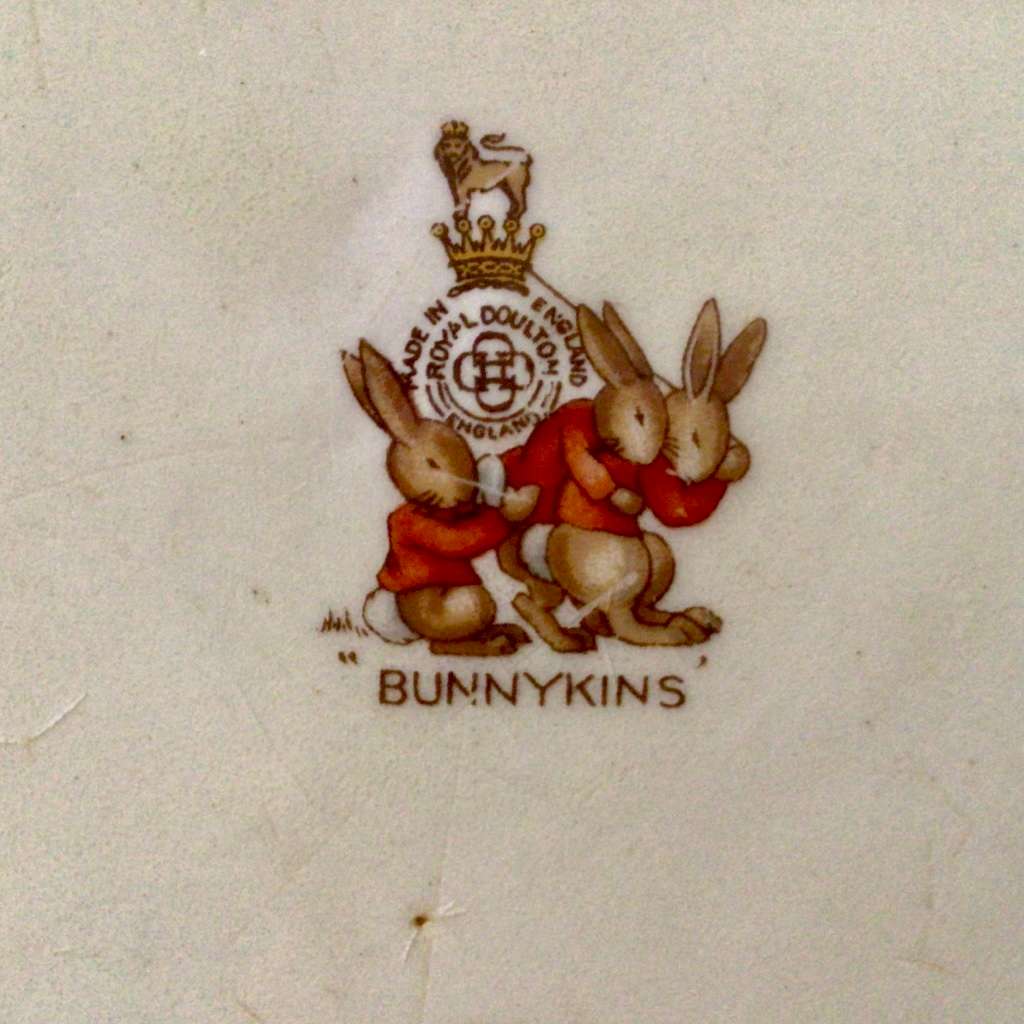 Large Royal Doulton Bunnykins Family Cycling Bowl