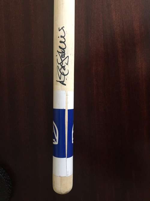 AB de Villiers Signed Cricket Stump and free Biography book