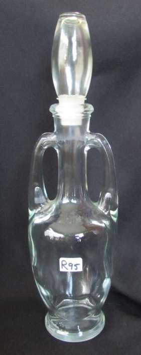 Decanter with double handles