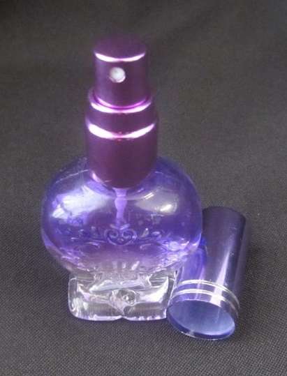Refillable perfume bottle