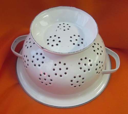 Enamel Colander (White)