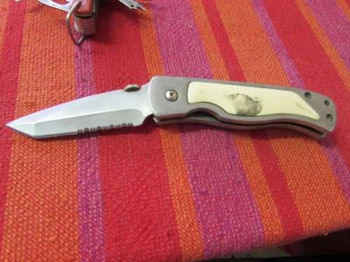 Set of three good quality knifes