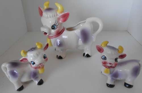 VINTAGE COW MILK JUG AND SALT & PEPPER POTS