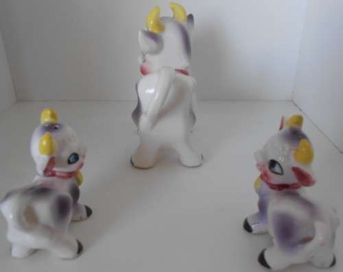 VINTAGE COW MILK JUG AND SALT & PEPPER POTS