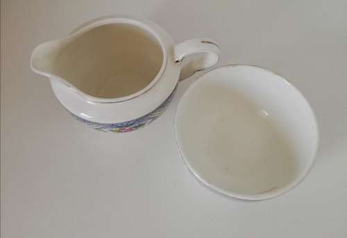Set of John Maddock and Sons - Vitreous - Milk jug and Sugarr bowl