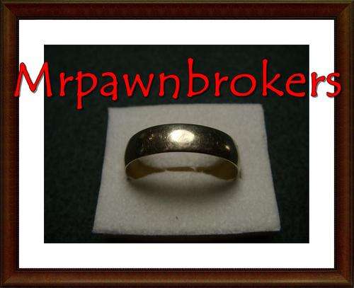 SOLID 9CT GOLD WEDDING BAND