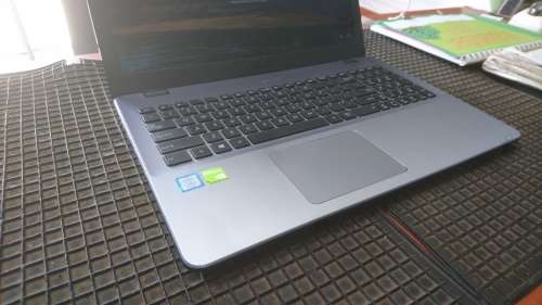 ASUS X542, GAMING LAPTOP, DEMO, I7, 8GB RAM, 1 TB HDD, 4GB DDR5 GEFORCE MX150 GRAPHICS, BAT GOOD