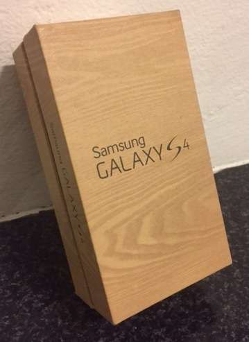 Samsung Galaxy S4 - As NEW condition