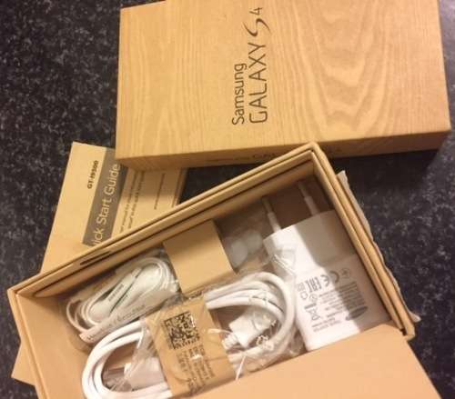 Samsung Galaxy S4 - As NEW condition