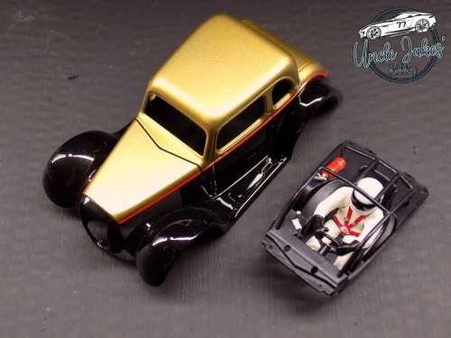 Pioneer Kit #7 - `34 Ford Coupe Legends Racer, Ready Painted Kit, black/gold
