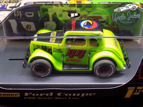 Pioneer P082 Legends Racer `34 Ford Coupe, Metallic Green #44