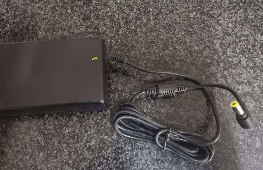 Original Lenovo charger - AD8027 - NEW