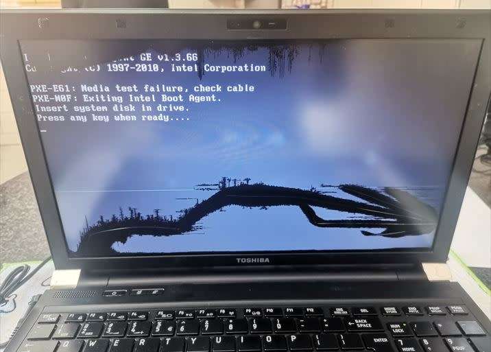 Toshiba Tecra Core i7 vPro R850- F418 - Sold for spares or repairs