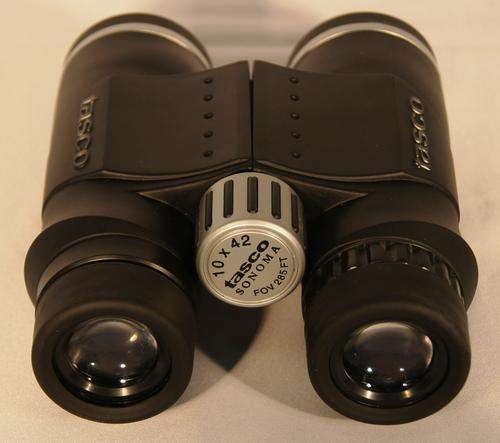 TASCO SONOMA 10 X 42 BINOCULARS