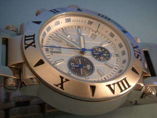 GUESS 100M  MENS  WATCH DEMO NO RESERVES        *****NO RESERVES*****
