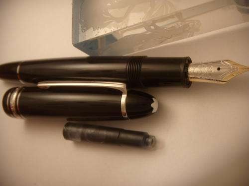 MONT BLANC FOUNTAIN   GOLD  NIB       #NO  RESERVES#