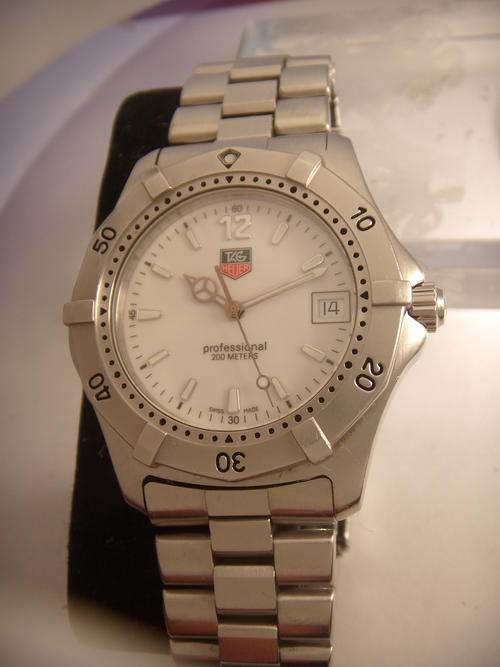 TAG HEUER PROFESSIONAL 200M     @@ NO RESERVES@@
