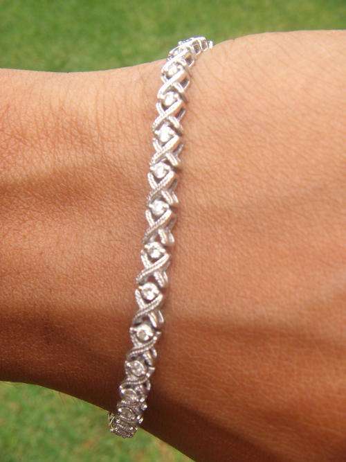 WHITE GOLD 36 DIAMOND 1.35CT  TENNIS BRACELET RRP R27000 @@ NO RESERVES@@ GENUINE AUCTION