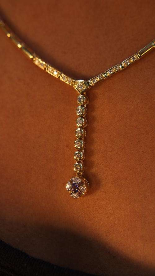 SOLID 18KGOLD 24 DIAMOND &SAPPHIRE RRP R23700 NECKLACE NEW@@ NO RESERVES@@ GENUINE VALENTINE AUCTION