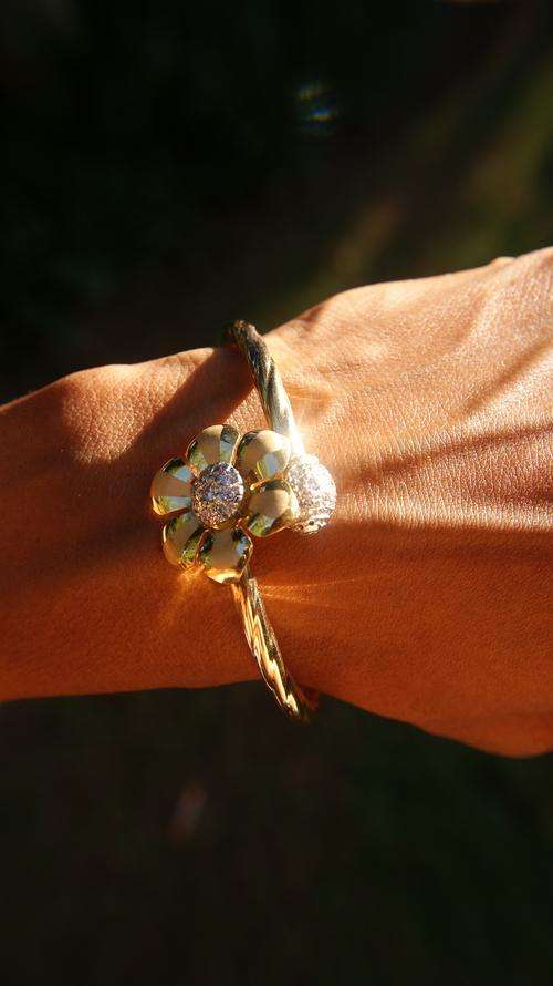 SOLID GOLD  NECKLACE and MATCHING BRACELET SET   @@ NO RESERVES@@ GENUINE  AUCTION