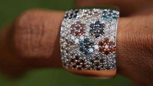 WHITE GOLD 117 MULTICOLOURED DIAMONDS  LADIES FANCY RINGS RRP R46 000       #NO  RESERVES#