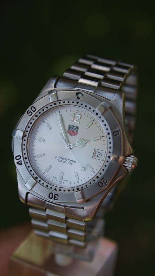 TAG HEUER PROFESSIONAL 200M EXCELLENT MENS @@ NO RESERVES@@