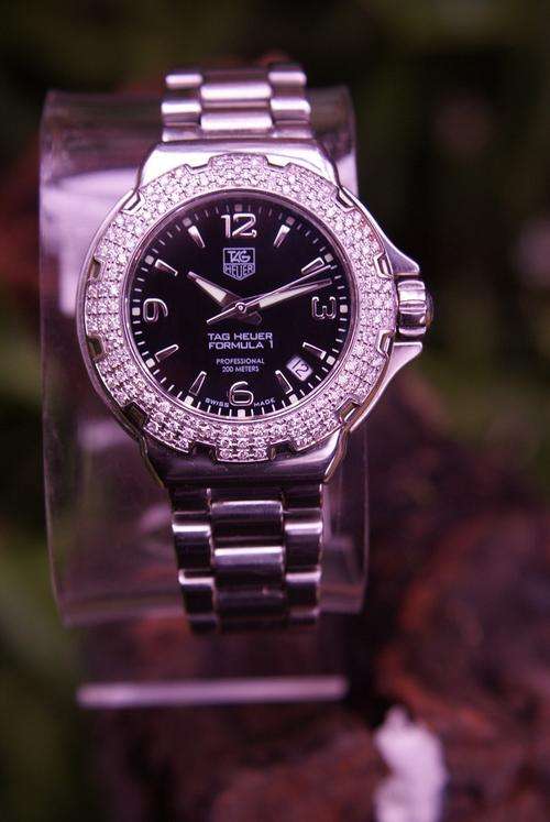 TAG HEUER LADIES SHARAPOVA  120 diamonds (0.75ct)  MINT     @@ NO RESERVES@@