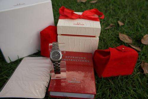 OMEGA LADIES NEW TITANIUM "TITANE"  TIMEPIECE  EXCELLENT GIFT         NO RESERVES