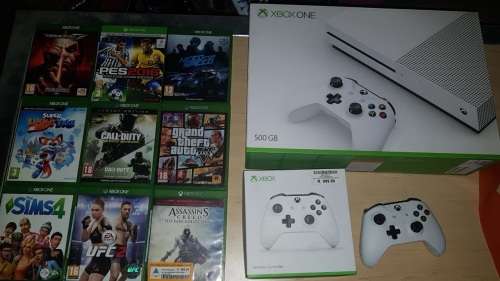 Xbox One S 500gig, 2 original rechargeable controllers & 9 Games