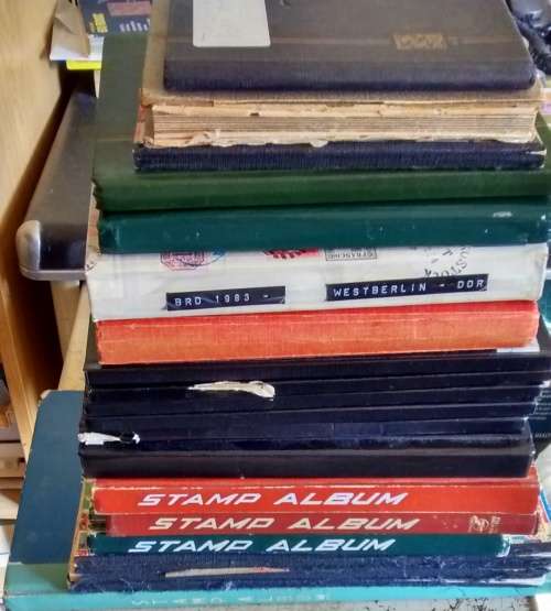 Stamps 20 Albums Of Worldwide Stamps - Stock Clear Out Bargain