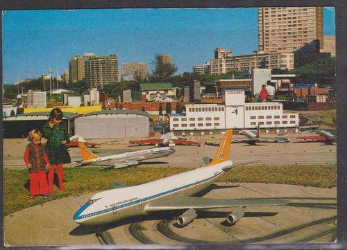 Model Aircraft On The Airport's Runways Minitown Durban - Used Postcard