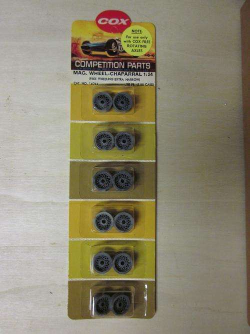 Scalextric COX VERY RARE 2 MAGNESIUM CHAPPARAL ULTRA LIGHT WHEELS NOS FROM 1960s NEW 1/24 1/32