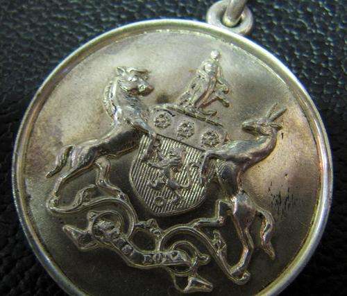 1907 medal for the Best Colonial Bred Pigeon awarded to NL Morton