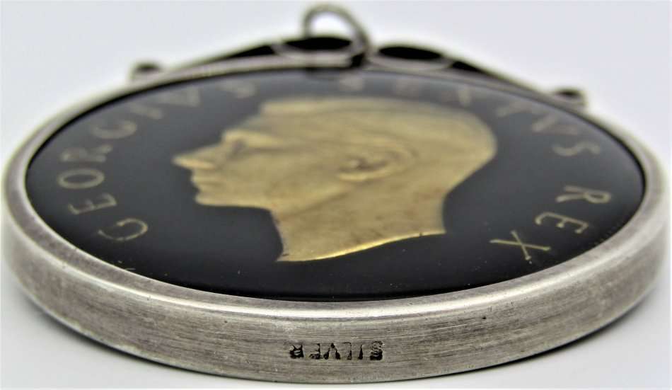 "SPECTACULAR" Enamelled 1952 Union of South Africa 5 Shillings