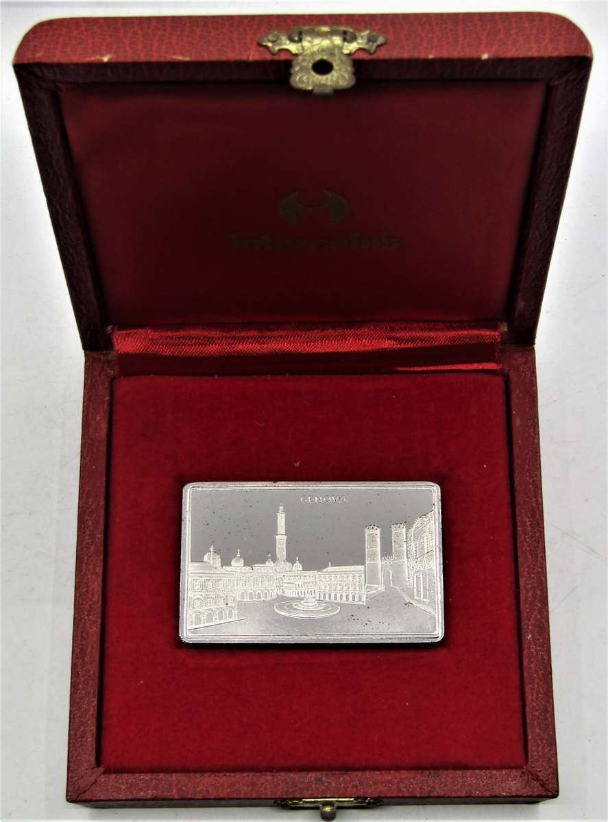 Stunning Sterling Silver Proof medallion in box with COA 60 grams of .925