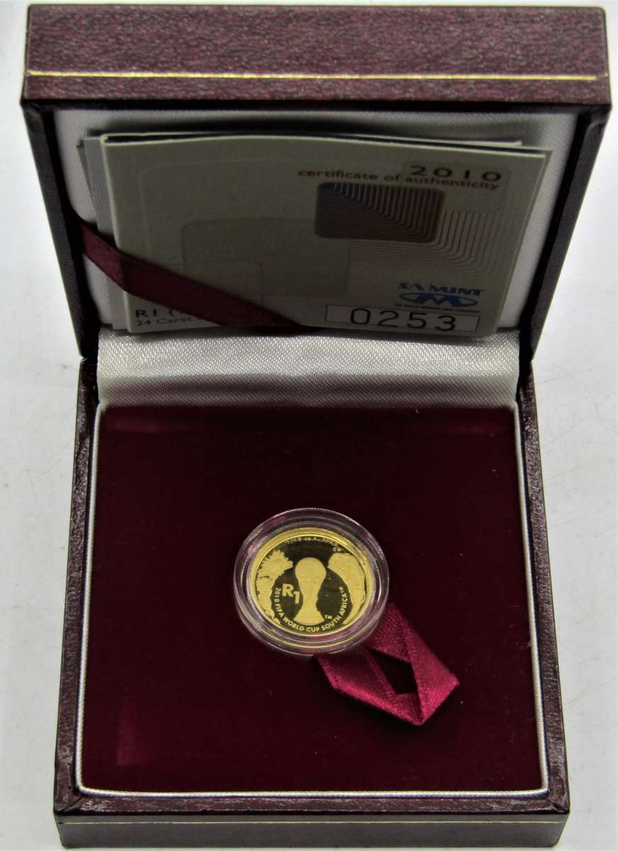 FIFA 2010 1/10 Ounce 999.9 FINE GOLD R1  with Original box and COA