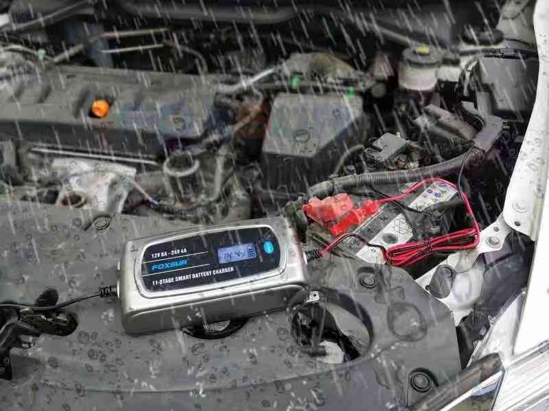 FOXSUR 12V 24V Waterproof Truck Car Battery Charger, EFB GEL WET AGM Battery Charger with LCD Displa
