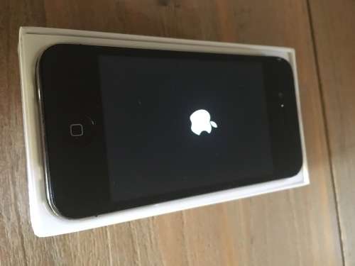 iPhone 4S 16GB Excellent Condition!