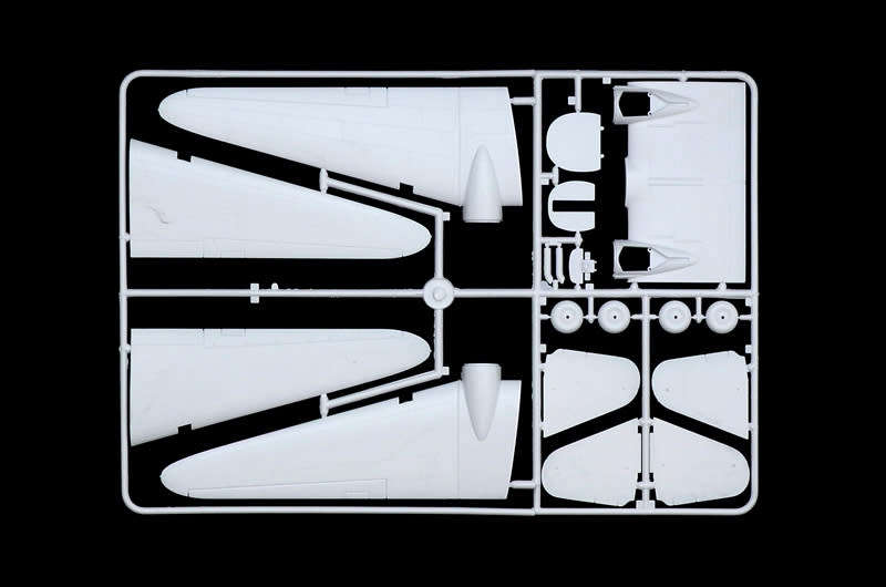 Italeri  1:72 BREITLING DC-3