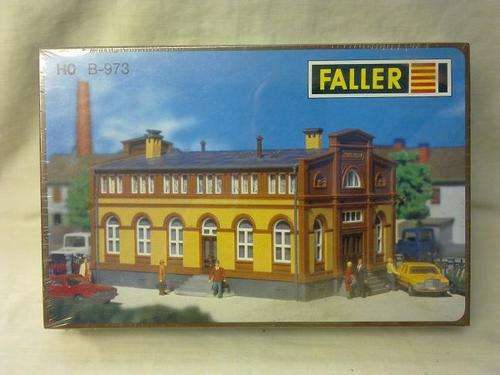 HO - Faller Station Administration Building B973 kit