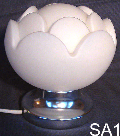 WHITE FLOWER LAMP